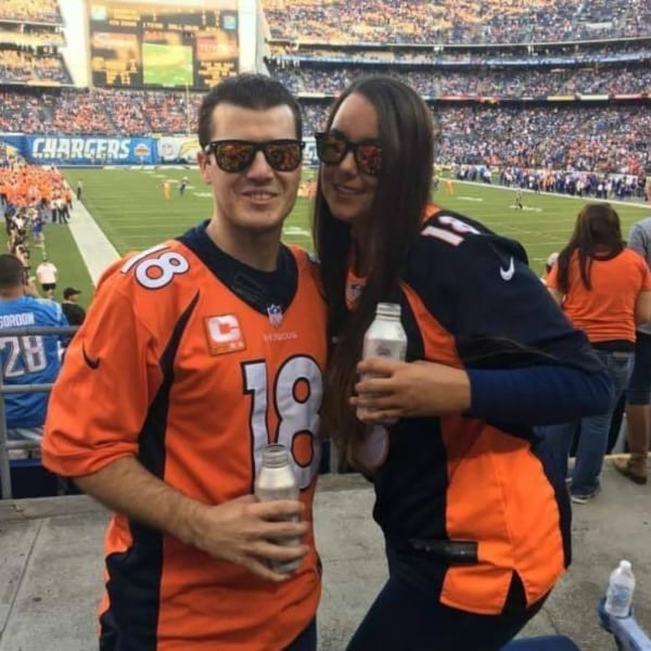 Navy Husband Returns Home Only To Find Out His Wife Is Pregnant