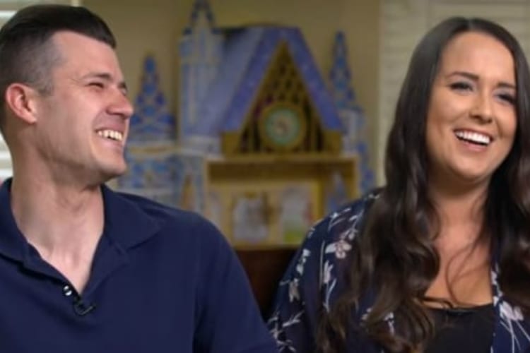 Navy Husband Returns Home Only To Find Out His Wife Is Pregnant