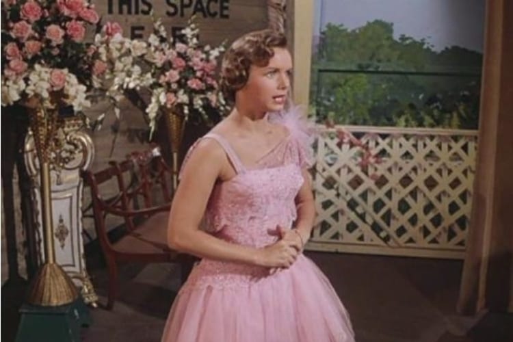 Costume Mistakes In Movies