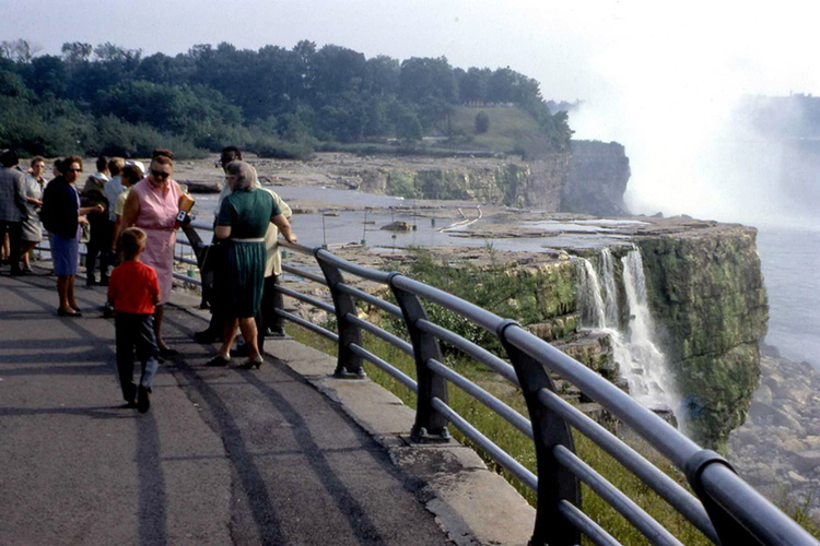 Drained Niagara Falls